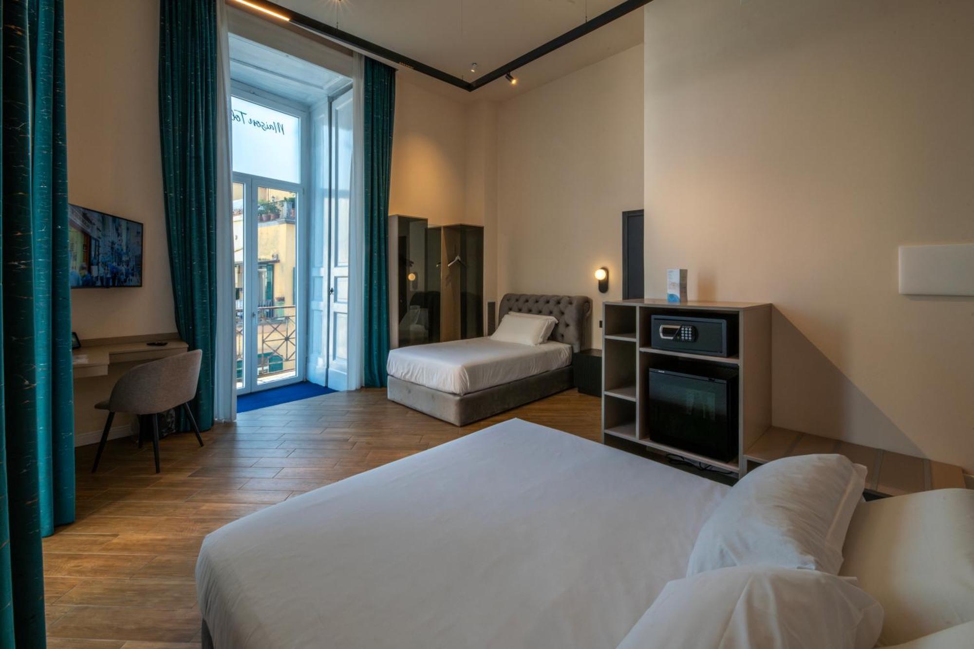 Maison Toledo Suites Наполи Екстериор снимка