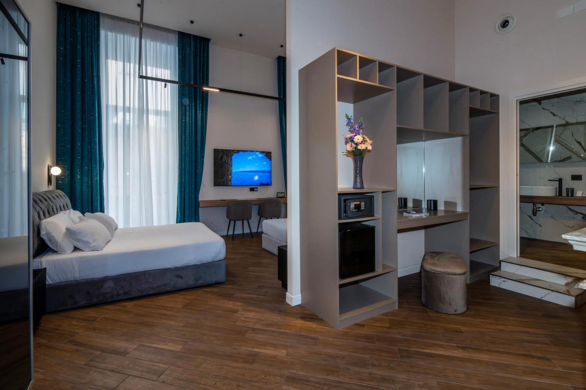 Maison Toledo Suites Наполи Екстериор снимка