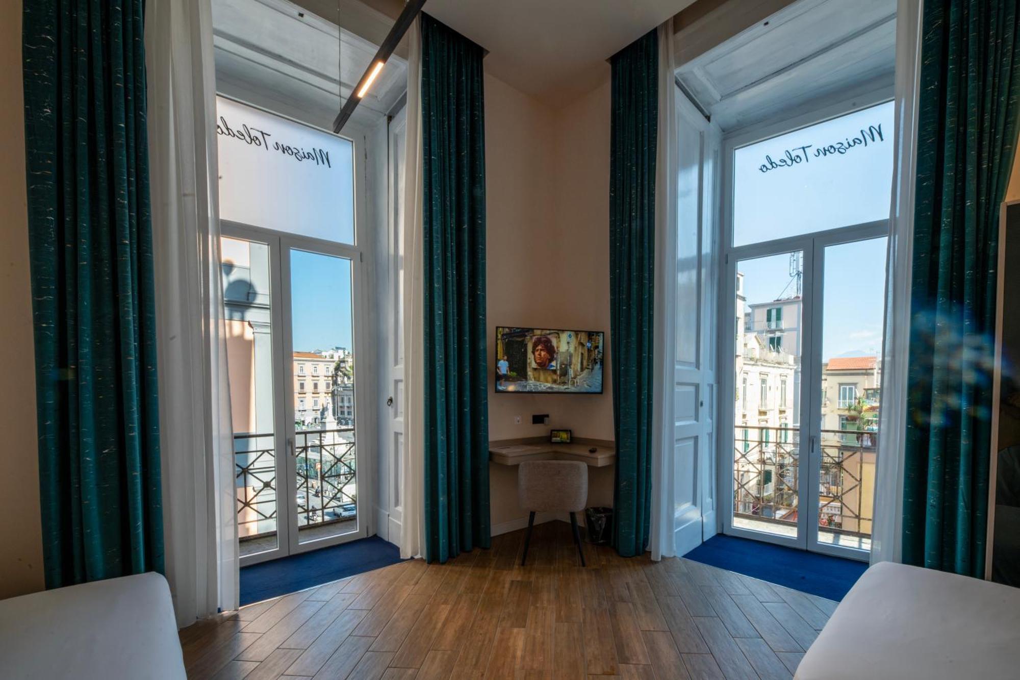 Maison Toledo Suites Наполи Екстериор снимка